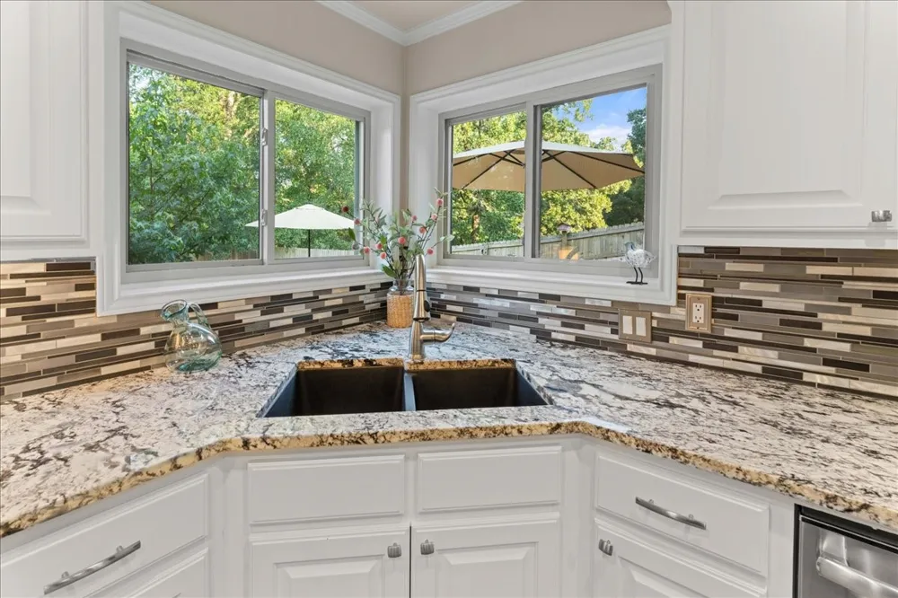 1408 E Lake Drive Gladewater, TX 75657