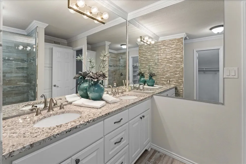 1408 E Lake Drive Gladewater, TX 75657