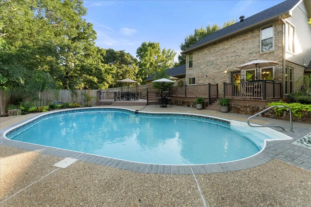 1408 E Lake Drive Gladewater, TX 75657