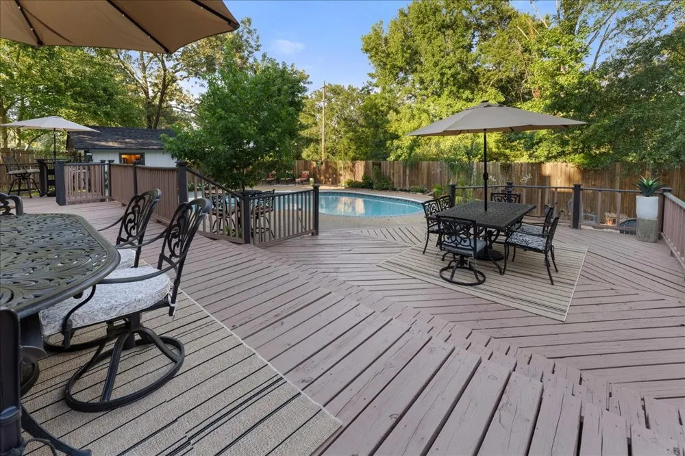 1408 E Lake Drive Gladewater, TX 75657