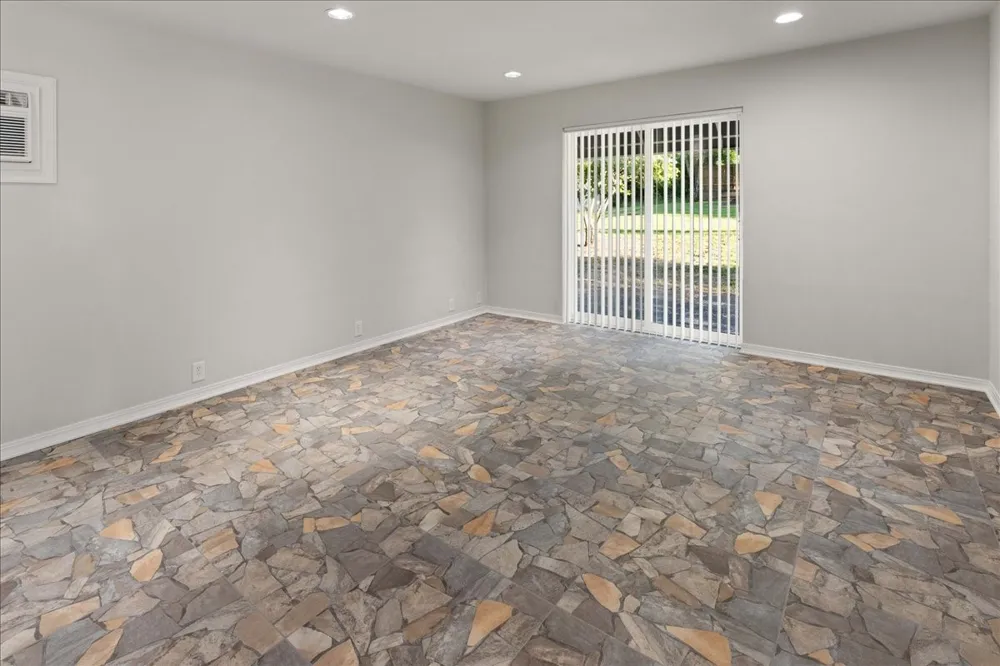 1408 E Lake Drive Gladewater, TX 75657
