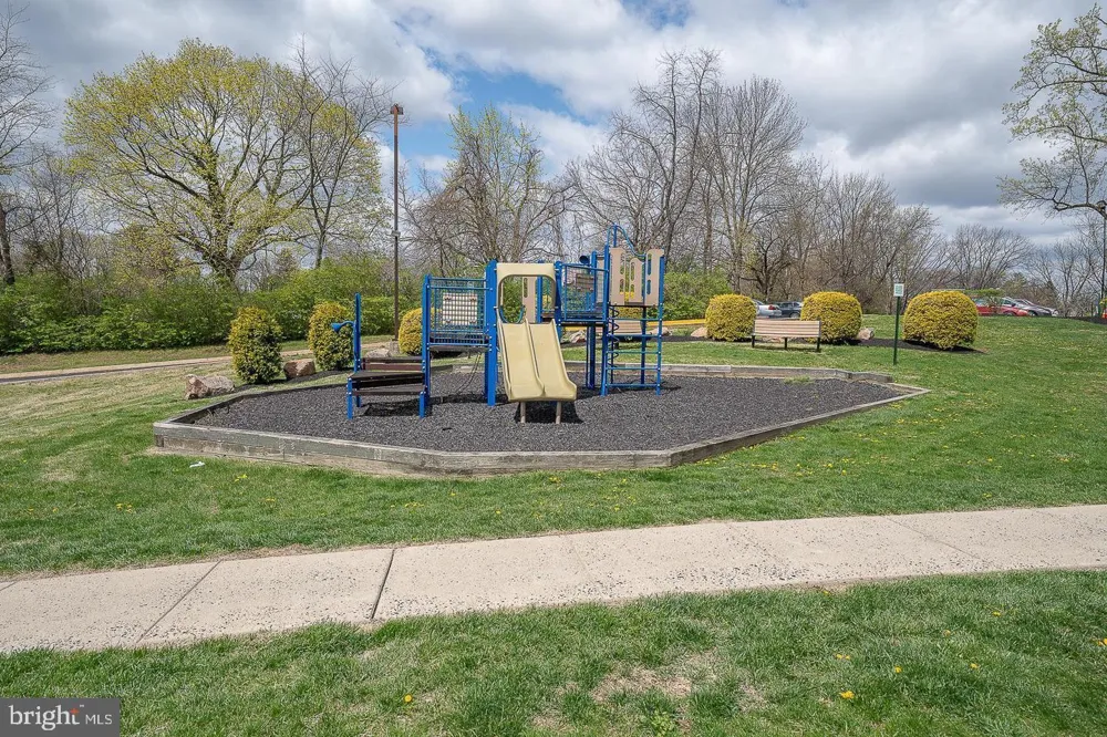 1030 E LANCASTER AVE #711 Bryn Mawr, PA 19010