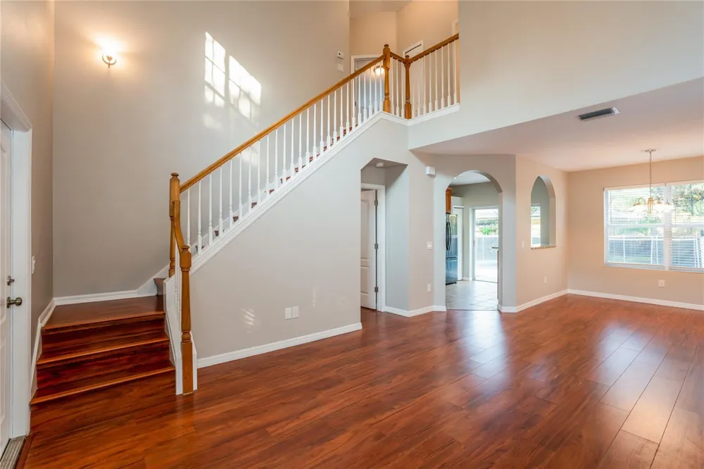 1011 LAKE SHORE RANCH DRIVE Seffner, FL 33584