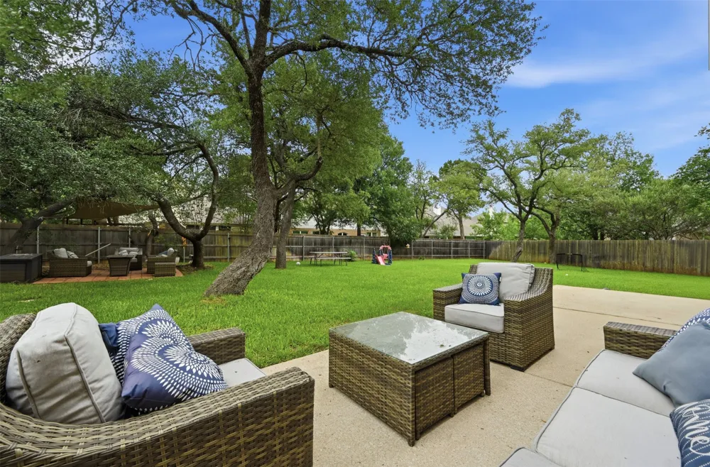 5604 Beachmont Court Austin, TX 78739