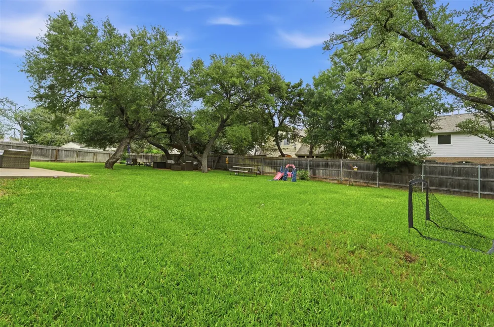 5604 Beachmont Court Austin, TX 78739