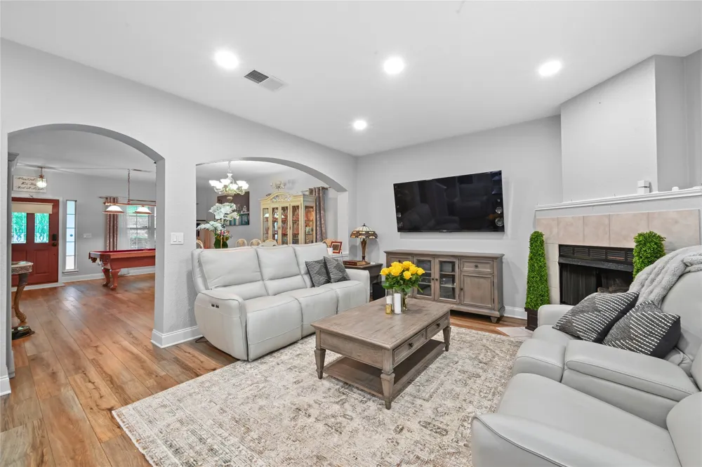 5604 Beachmont Court Austin, TX 78739