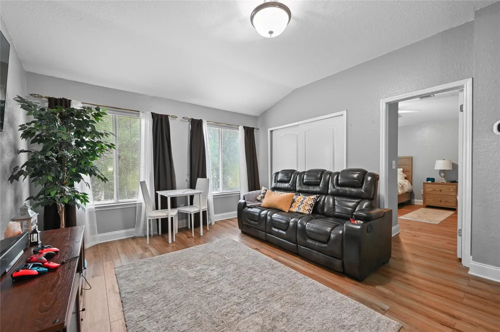 5604 Beachmont Court Austin, TX 78739