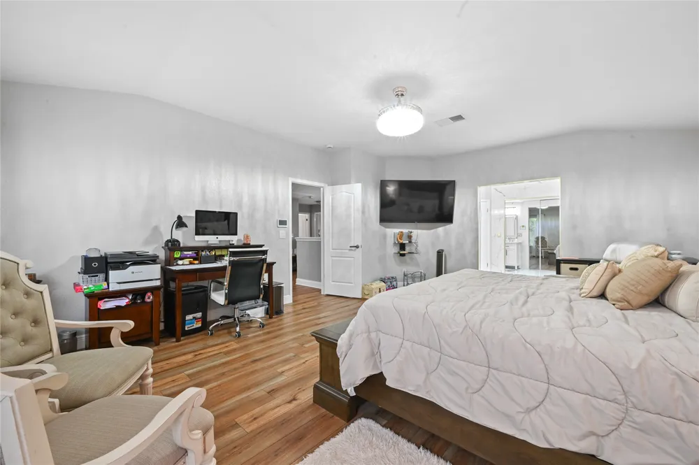 5604 Beachmont Court Austin, TX 78739