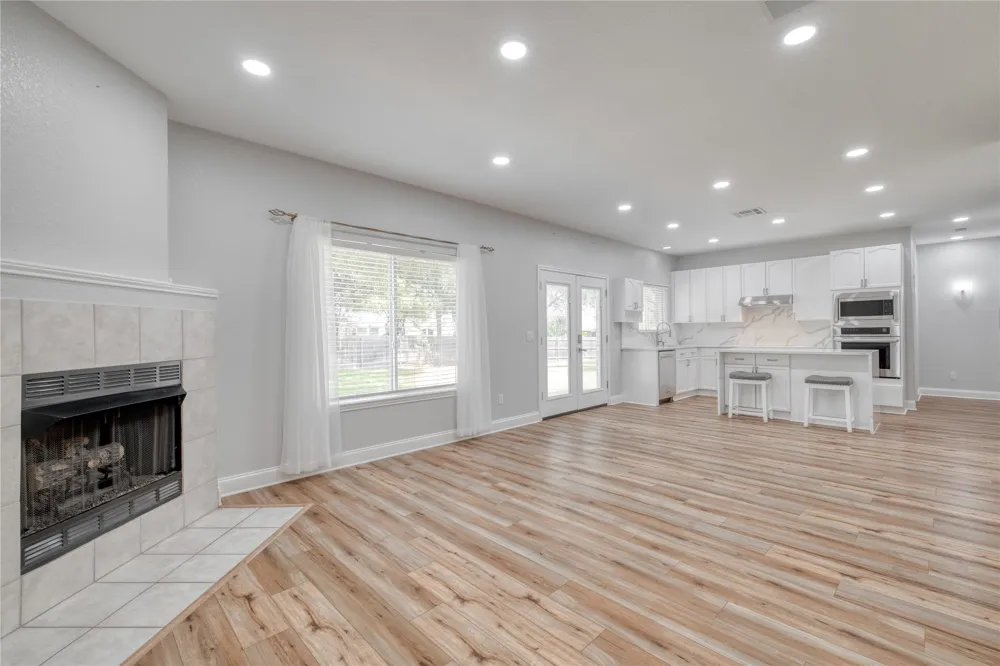 5604 Beachmont Court Austin, TX 78739