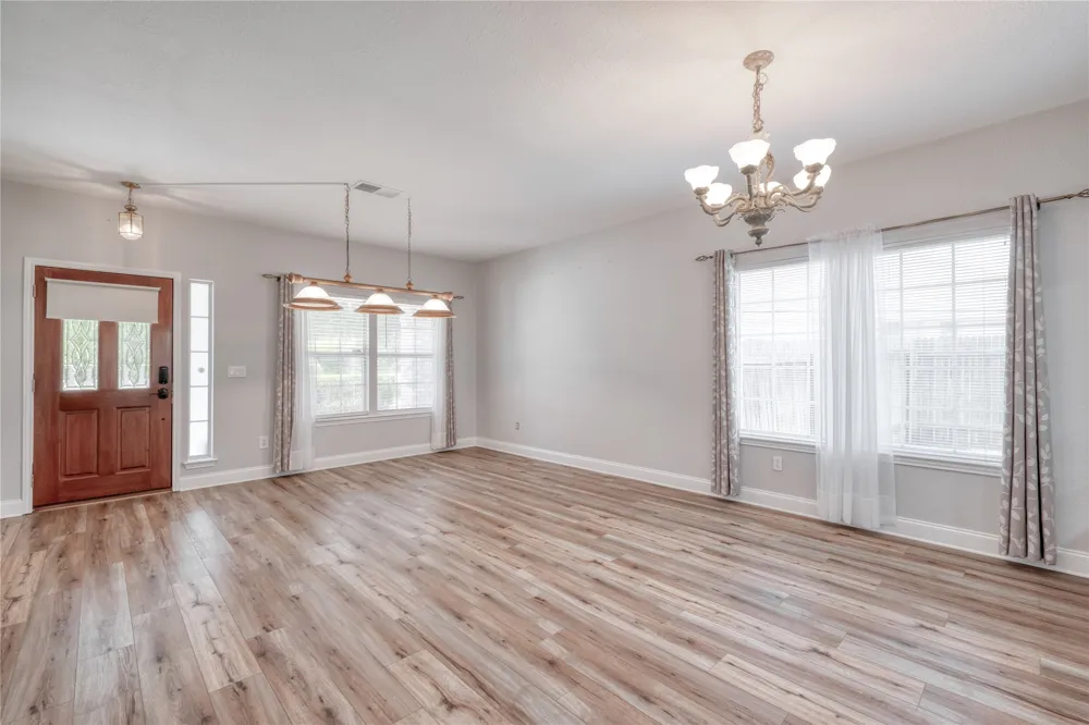 5604 Beachmont Court Austin, TX 78739