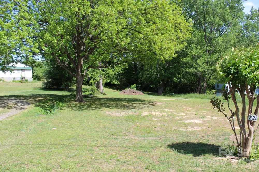 221 37th Street SW Hickory, NC 28602