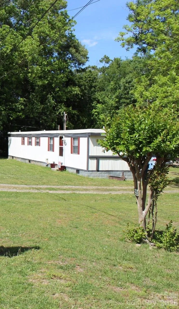221 37th Street SW Hickory, NC 28602