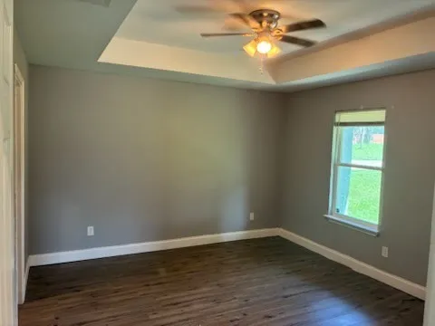 107 E Miller Whitewright, TX 75491