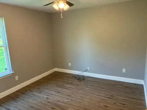 107 E Miller Whitewright, TX 75491