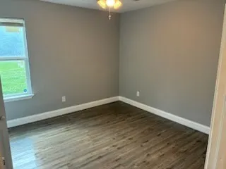107 E Miller Whitewright, TX 75491