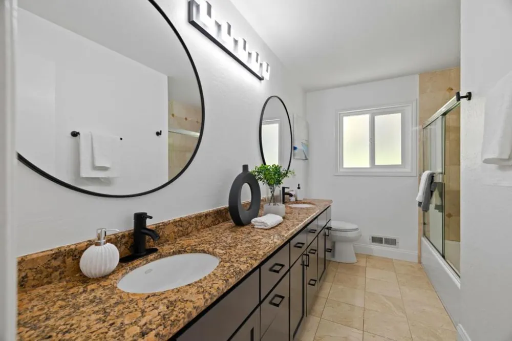1857 Hunt Drive Burlingame, CA 94010