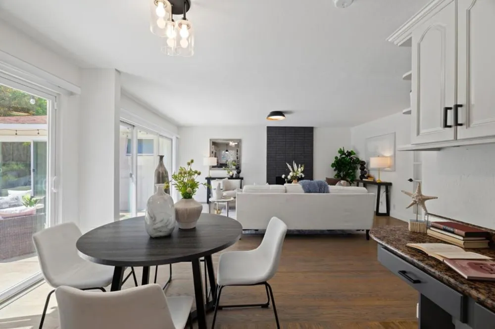 1857 Hunt Drive Burlingame, CA 94010