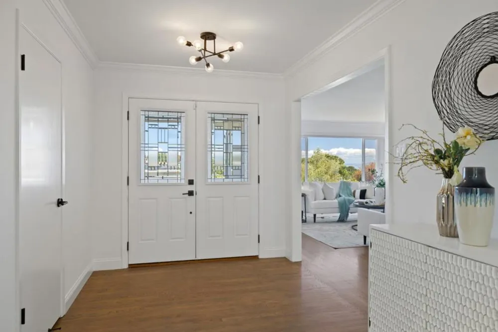 1857 Hunt Drive Burlingame, CA 94010