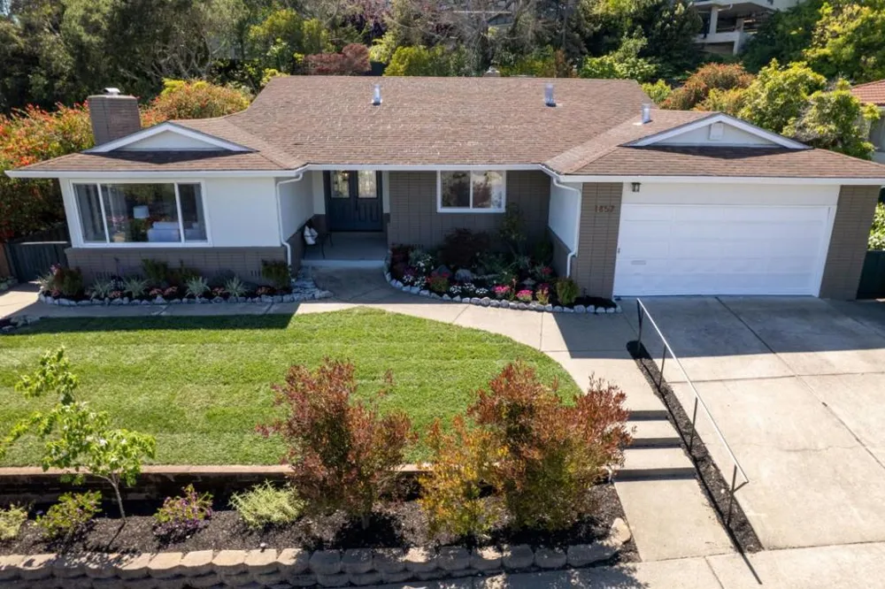1857 Hunt Drive Burlingame, CA 94010