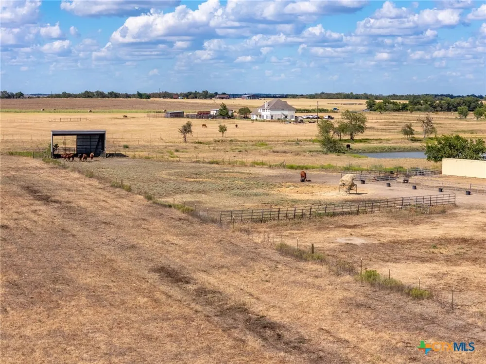 1801 County Road 470 Coupland, TX 78615