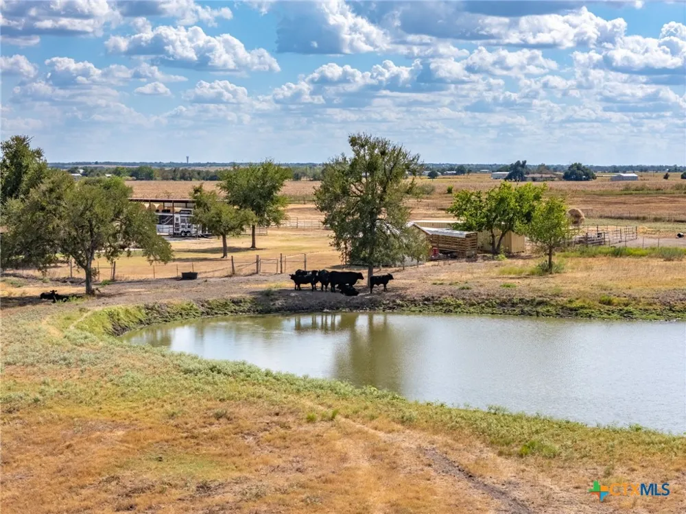 1801 County Road 470 Coupland, TX 78615