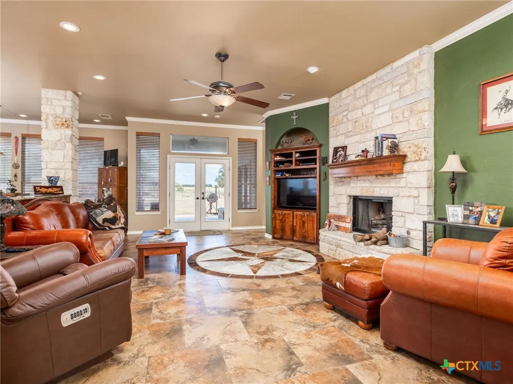 1801 County Road 470 Coupland, TX 78615