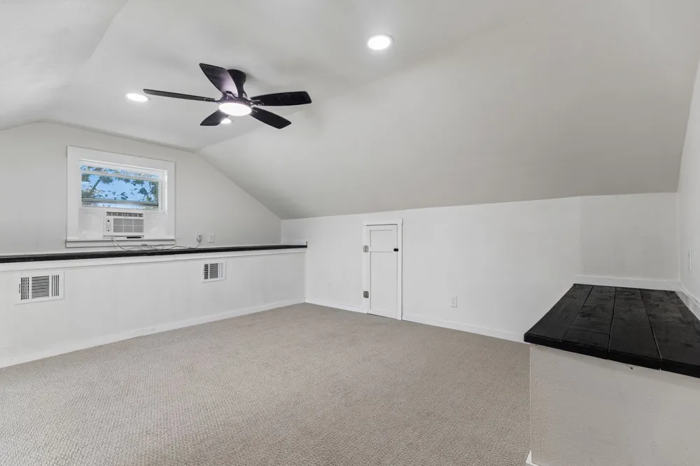 223 NW Front Street Bartlett, TX 76511