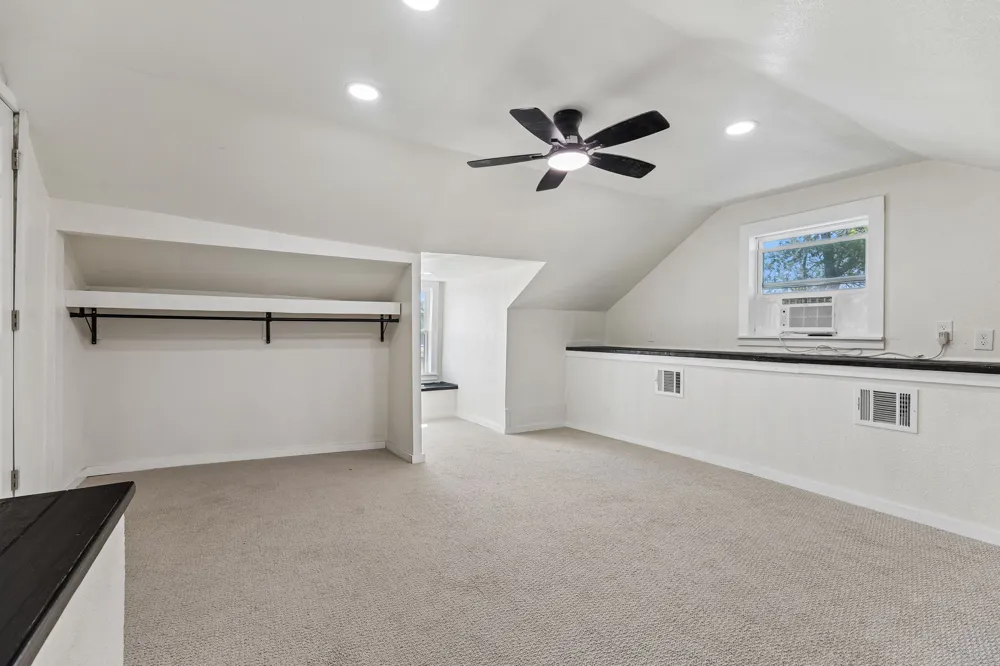 223 NW Front Street Bartlett, TX 76511