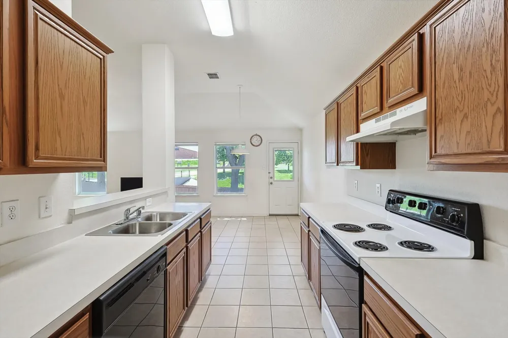 5424 Elk Ridge Drive Watauga, TX 76137