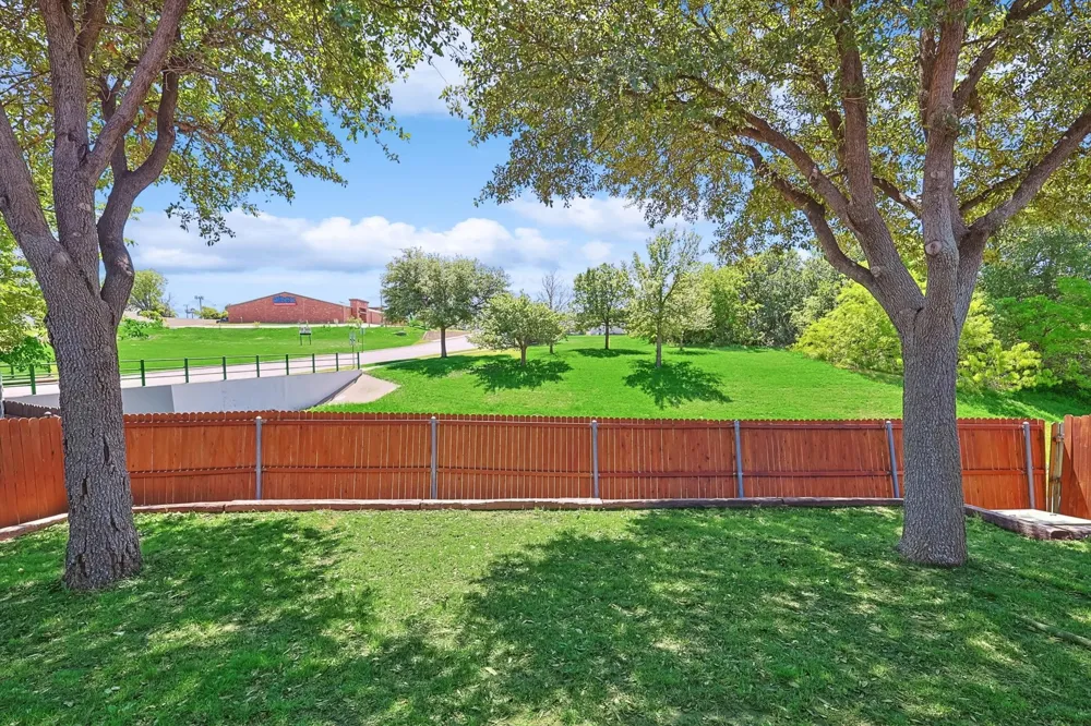 5424 Elk Ridge Drive Watauga, TX 76137