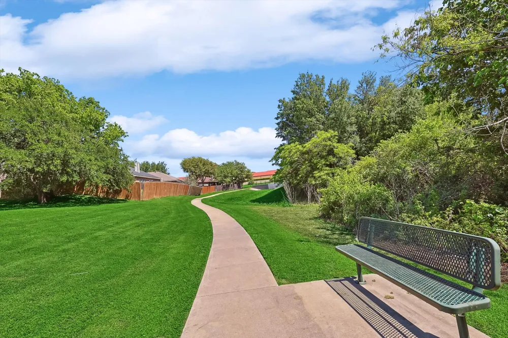 5424 Elk Ridge Drive Watauga, TX 76137