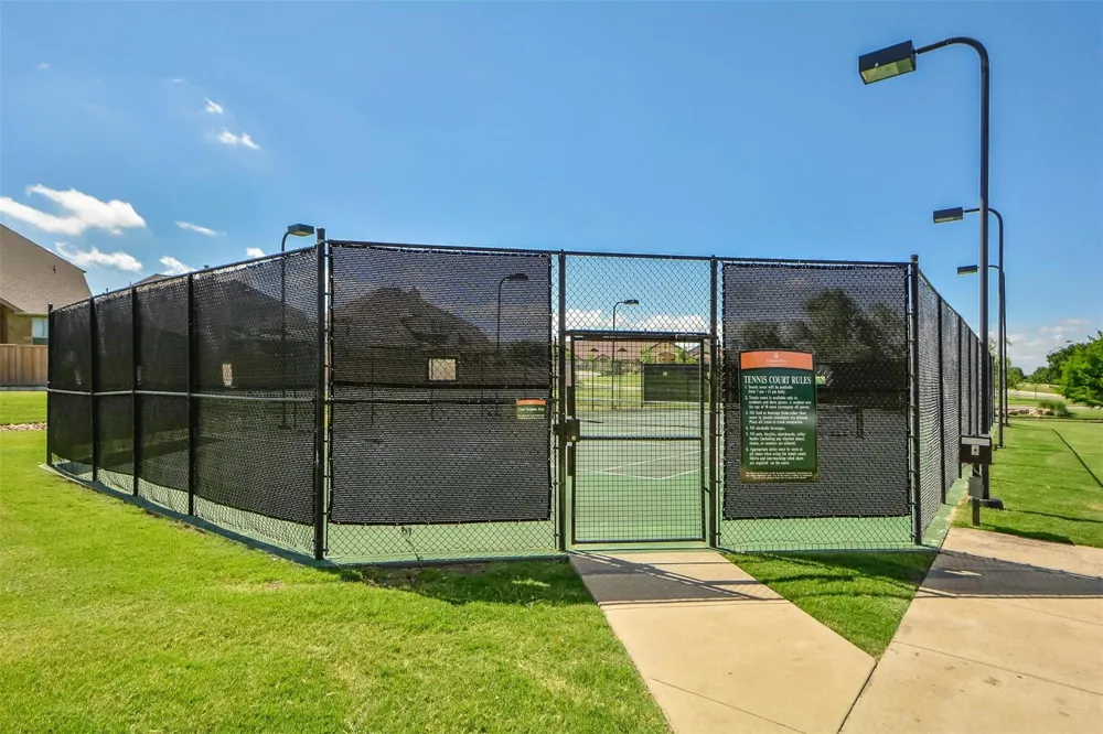 1927 Autumn Run Lane Round Rock, TX 78665