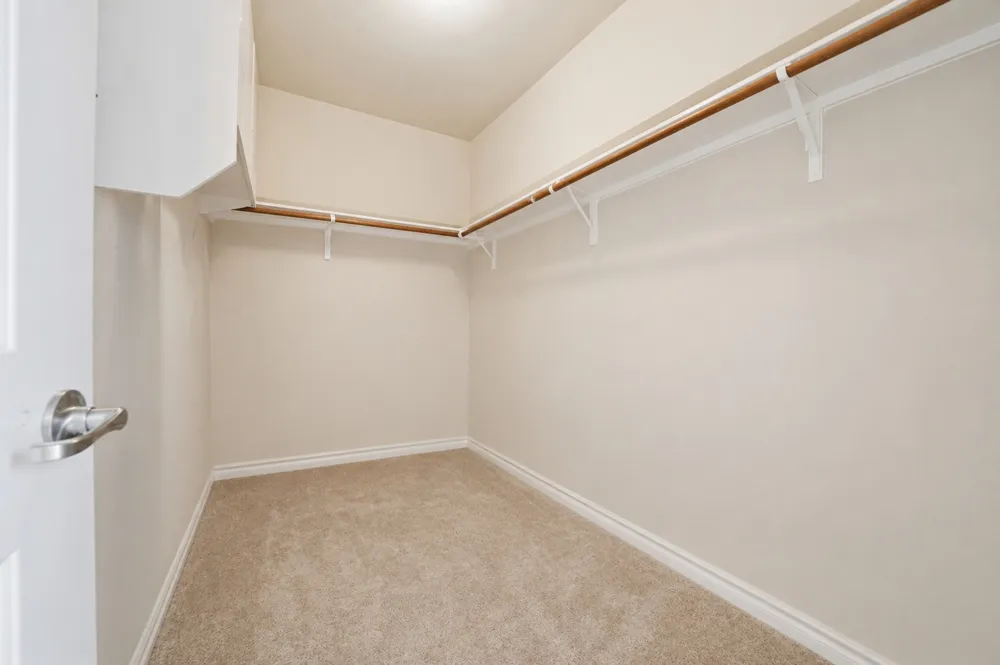 1927 Autumn Run Lane Round Rock, TX 78665
