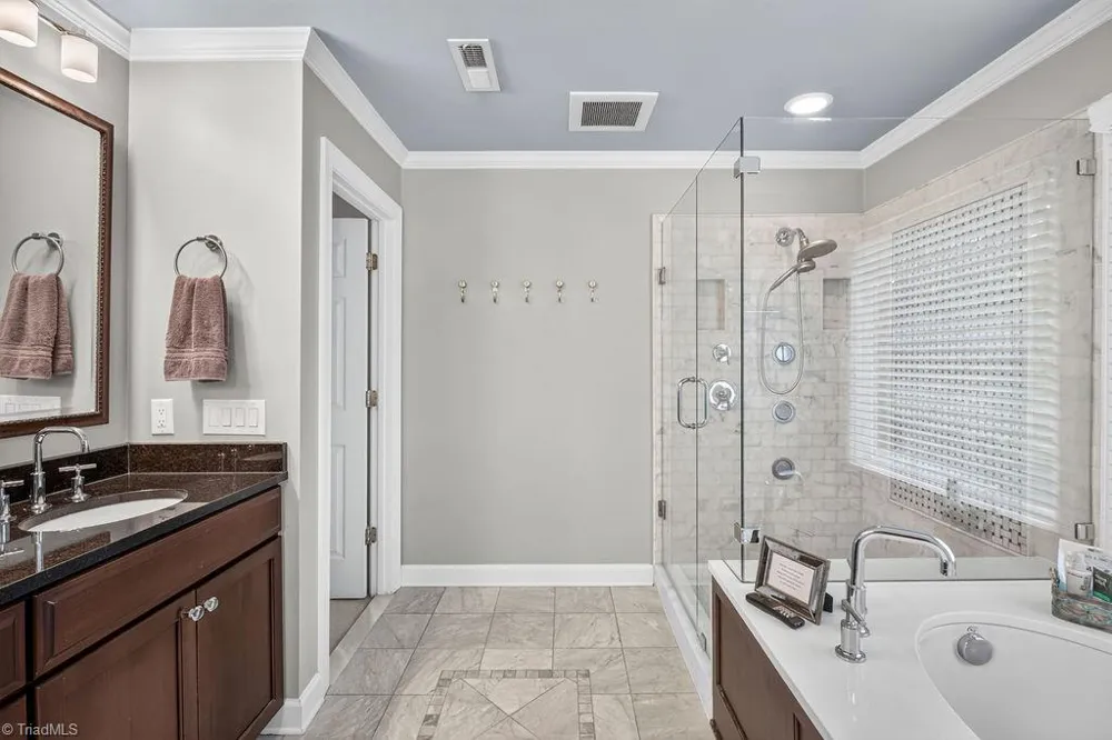 2700 Red Gate Court Jamestown, NC 27282