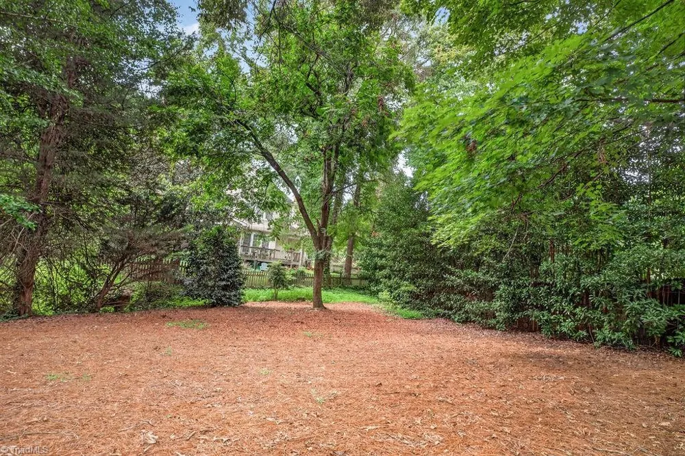 2700 Red Gate Court Jamestown, NC 27282