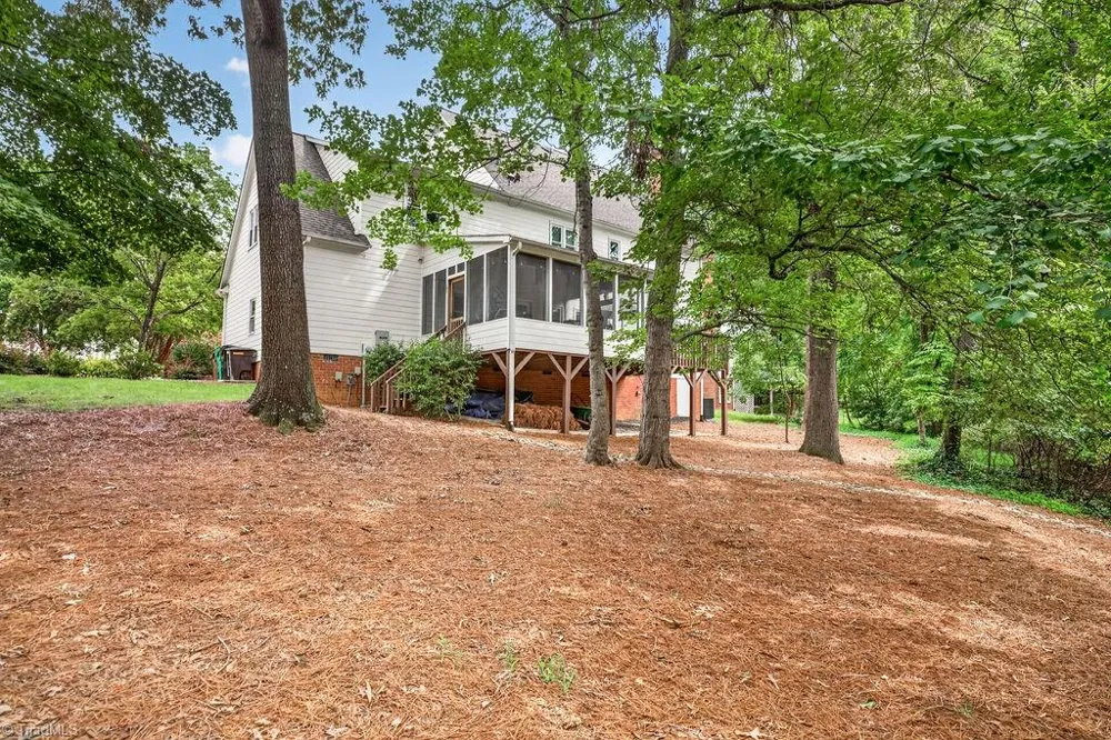 2700 Red Gate Court Jamestown, NC 27282