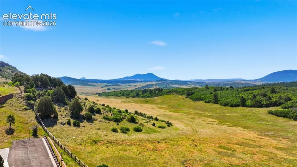 4417 Echo Court Larkspur, CO 80118
