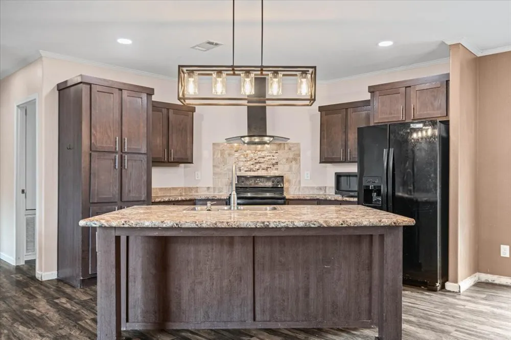 126 Cherokee Circle Smithville, TX 78957