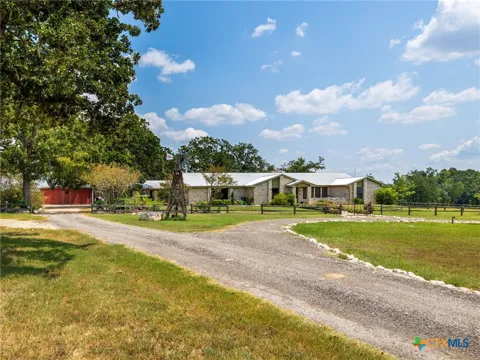 1045 Private Road 7005