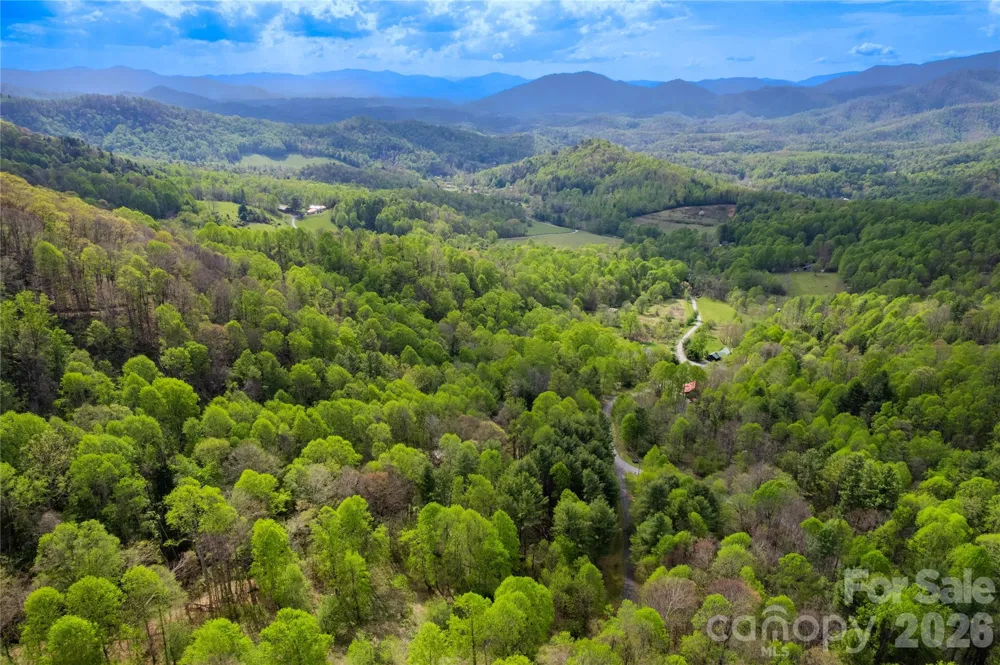 00000 Apple Farm Road Bakersville, NC 28705