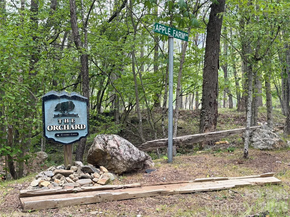 00000 Apple Farm Road Bakersville, NC 28705