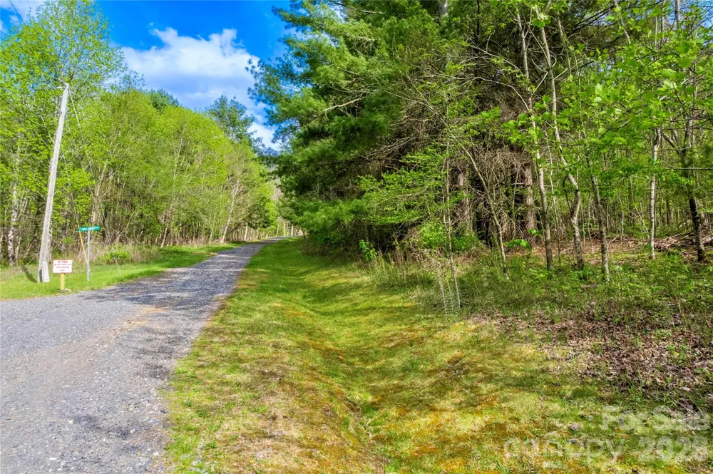 00000 Apple Farm Road Bakersville, NC 28705