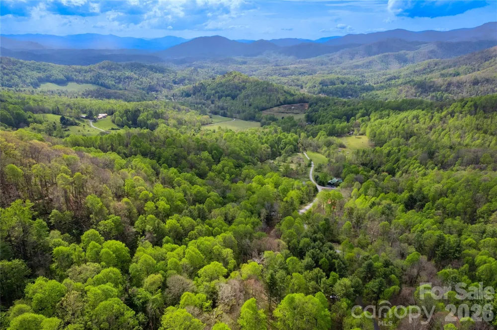 00000 Apple Farm Road Bakersville, NC 28705