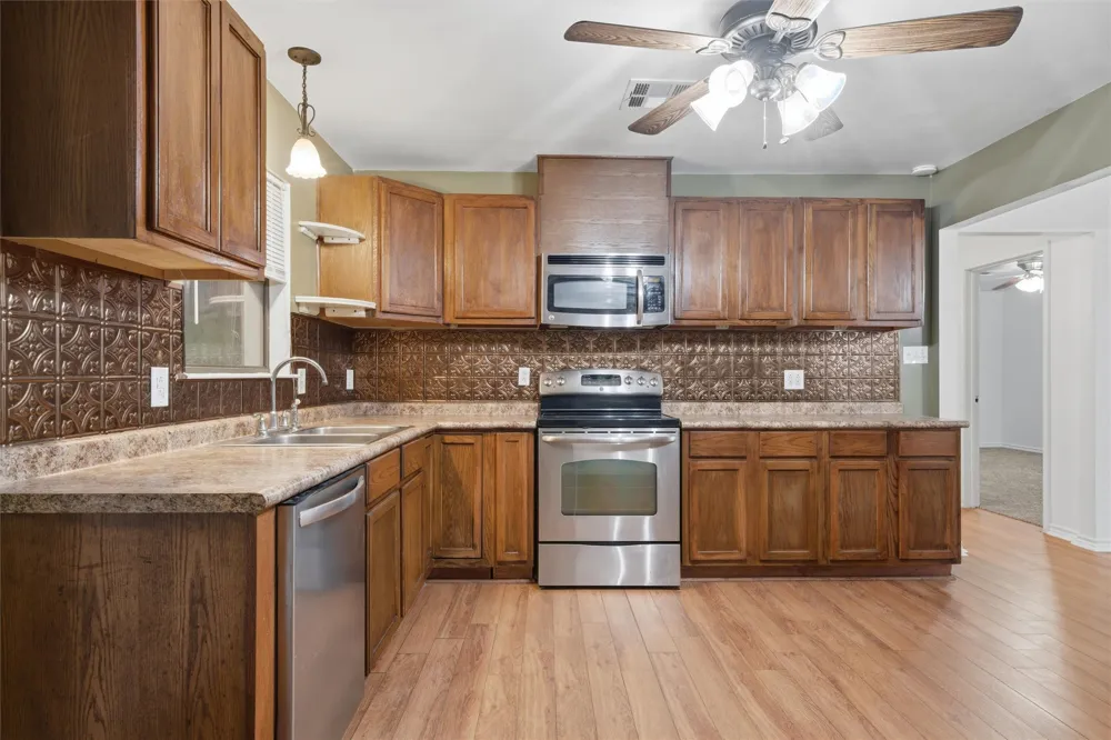 303 Milam Street Rogers, TX 76569