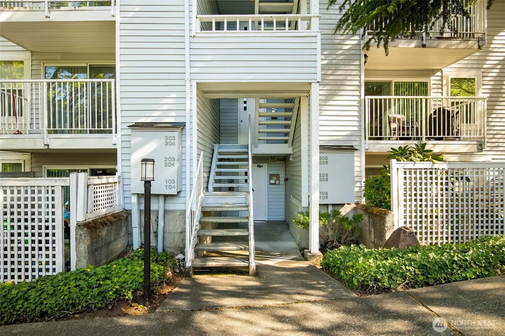 4106 Factoria Boulevard SE #205 Bellevue, WA 98006
