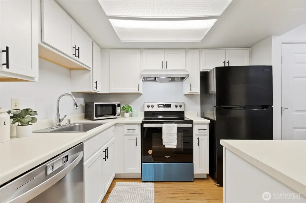 4106 Factoria Boulevard SE #205 Bellevue, WA 98006