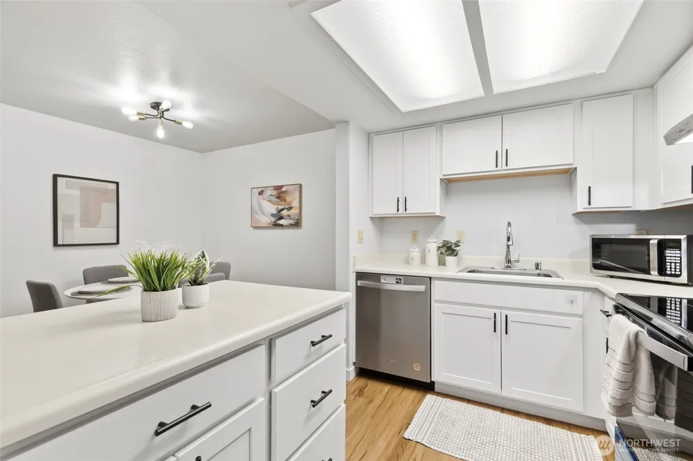 4106 Factoria Boulevard SE #205 Bellevue, WA 98006