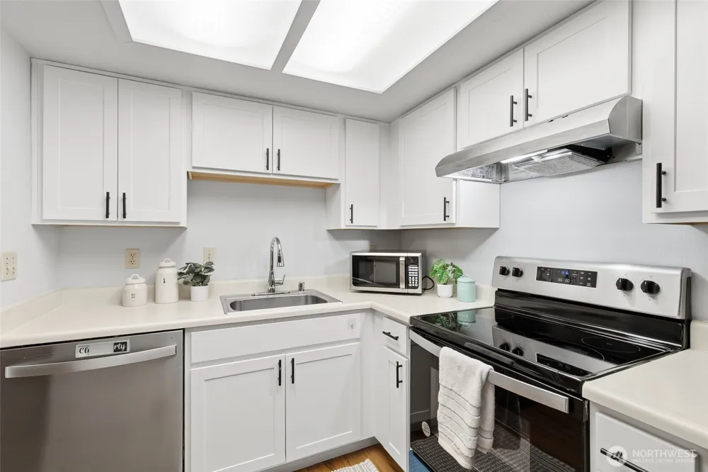4106 Factoria Boulevard SE #205 Bellevue, WA 98006