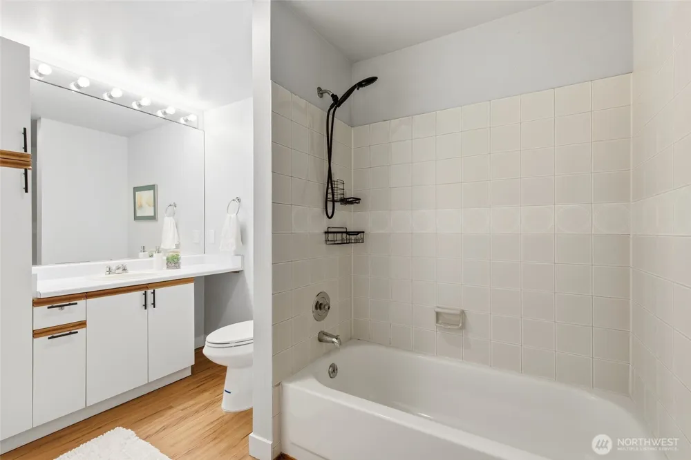 4106 Factoria Boulevard SE #205 Bellevue, WA 98006