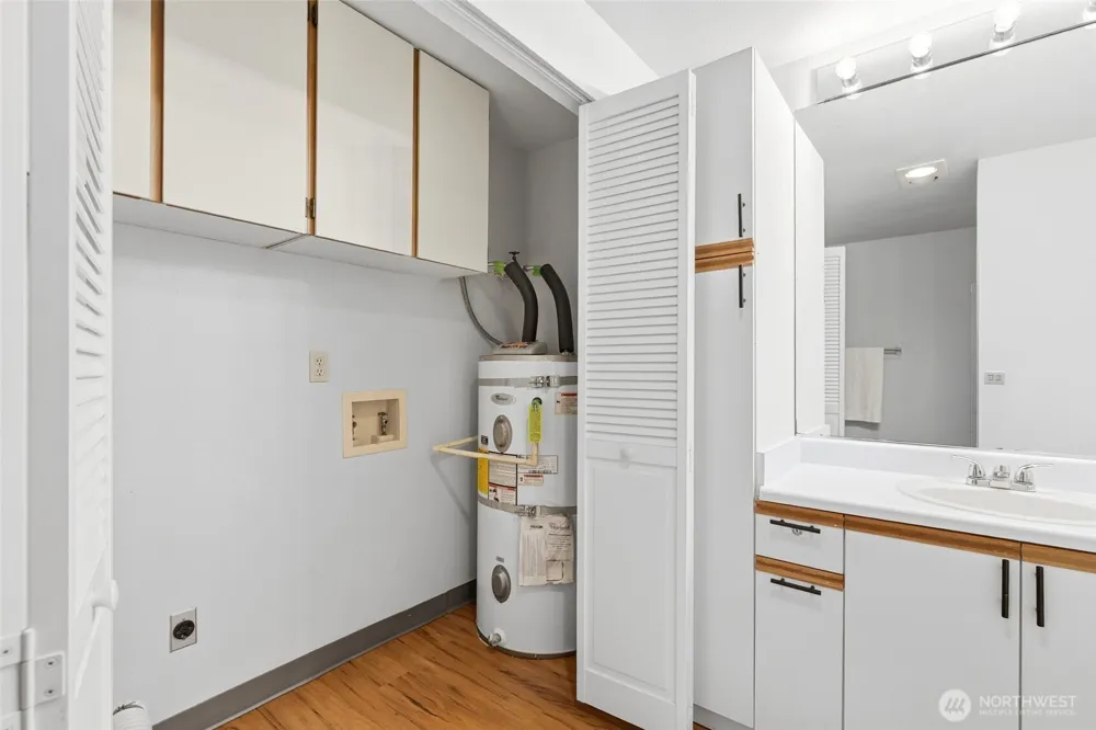 4106 Factoria Boulevard SE #205 Bellevue, WA 98006